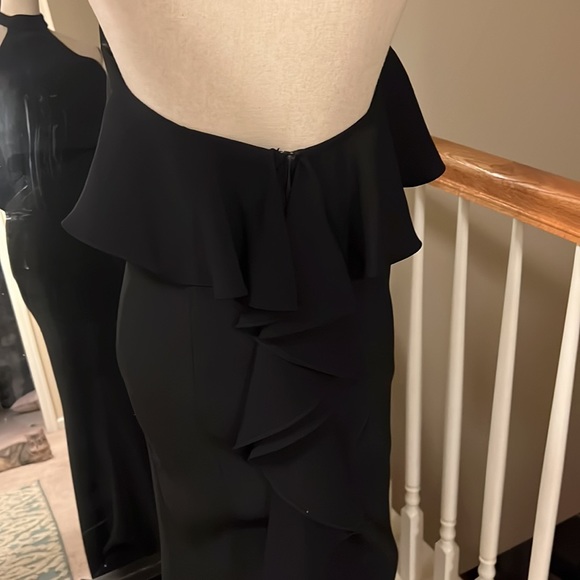 Xscape | long black evening gown - Picture 3 of 3